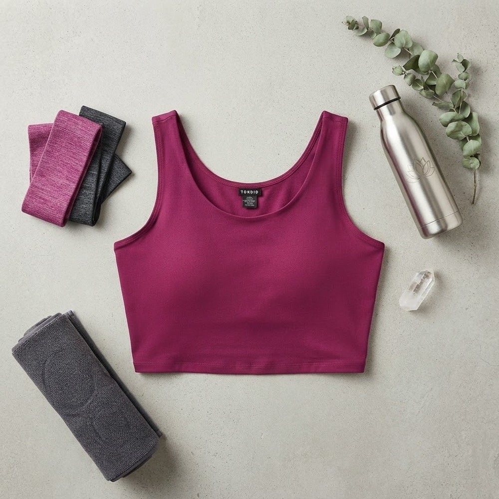 Torrid Women Size 0 Plum Purple Active Crop Top Scoop Neck Sleeveless Yoga Tank